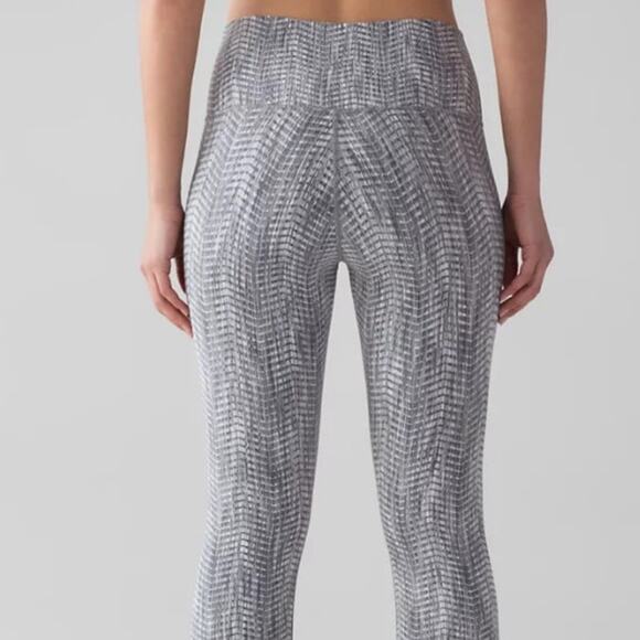 Lululemon Gray Pattern High Rise Wunder Under Leggings size 4 - Picture 1 of 8